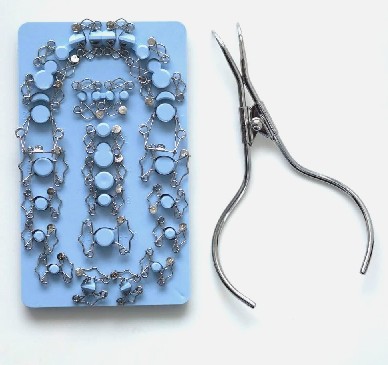 Dental matrix set with matrix forceps from Dr. Walser Dental Here you can see the coveted best-selling dental matrix range with the Walser matrix forceps.