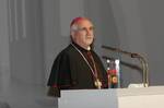 Bischoff Dr. Gebhard Fürst hält eine Rede